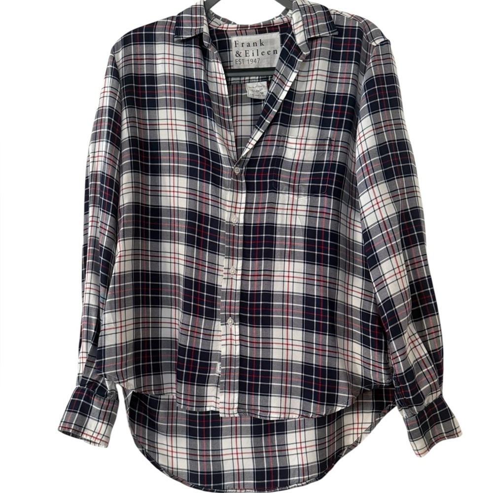 FRANK & EILEEN Women’s Signsture Eileen plaid button down
Size XS